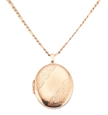 Lot 71 - HALLMARKED 9CT GOLD ENGRAVED LOCKET PENDANT NECKLACE