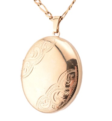 Lot 71 - HALLMARKED 9CT GOLD ENGRAVED LOCKET PENDANT NECKLACE