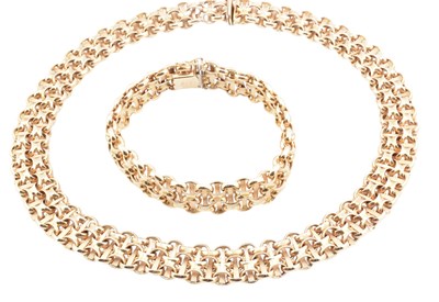 Lot 436 - ITALIAN 14CT GOLD NECKLACE & BRACELET SUITE