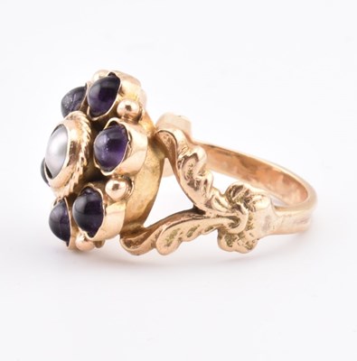 Lot 21 - GOLD AMETHYST & PEARL CLUSTER RING