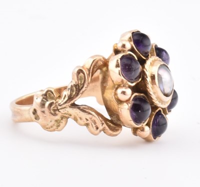 Lot 21 - GOLD AMETHYST & PEARL CLUSTER RING