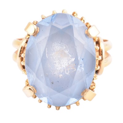 Lot 446 - 18CT GOLD & SYNTHETIC SPINEL RING