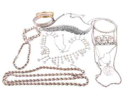 Lot 430 - COLLECTION OF SILVER & COSTUME JEWELLERY