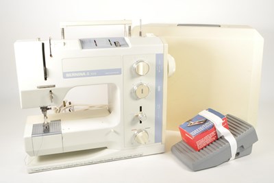 Lot 308 - VINTAGE BERNINA 1015 SWISS SEWING MACHINE