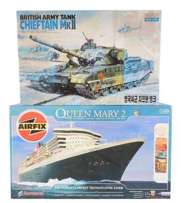 Lot 238 - MODEL KITS - X2 BOXED PLASTIC MODEL KITS