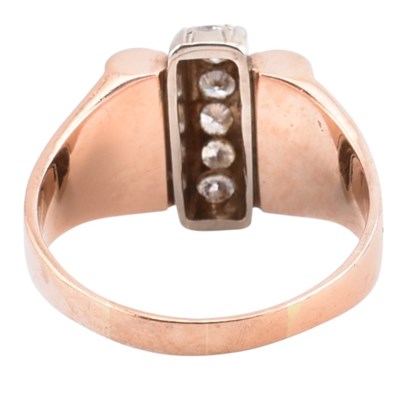Lot 99 - ART DECO GOLD & DIAMOND RING
