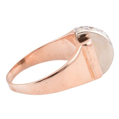 Lot 99 - ART DECO GOLD & DIAMOND RING