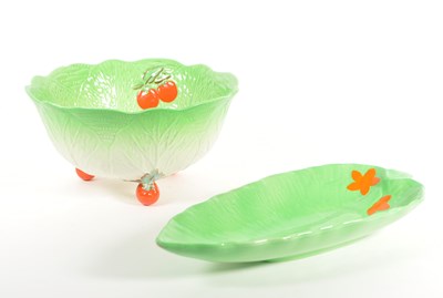 Lot 91 - BESWICK - LATE 20TH CENTURY CABBAGE POTTERY DISH AND BOWL