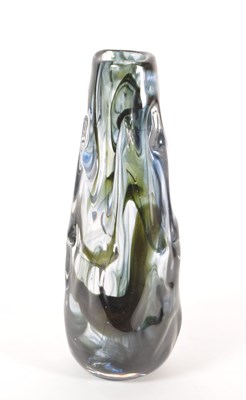 Lot 99 - WHITEFRIARS - LATE 20TH CENTURY GLASS STUDIO VASE