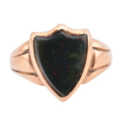 Lot 29 - VICTORIAN HALLMARKED 15CT GOLD & BLOODSTONE SHIELD SIGNET RING