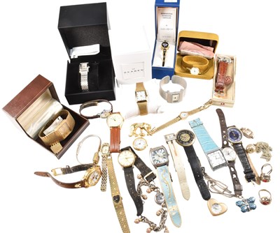 Lot 426 - LARGE COLLECTION OF VINTAGE & MODERN WRISTWATCHES