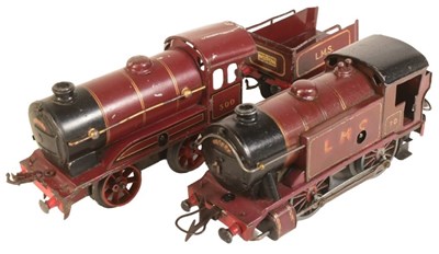 Lot 352 - MODEL RAILWAY - X2 HORNBY O GAUGE CLOCKWORK LOCOMOTIVES