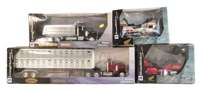 Lot 371 - DIECAST - X4 BOXED NEW RAY DIECAST MODELS
