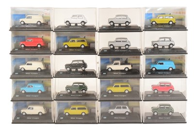 Lot 26 - DIECAST - CARARAMA 1/72 SCALE DIECAST MINI COOPER MODELS