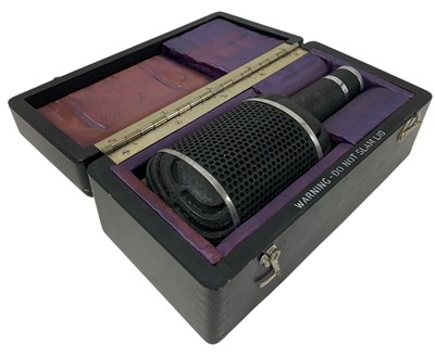Lot 44 - MID CENTURY VINTAGE STC 4033A BOXED MICROPHONE