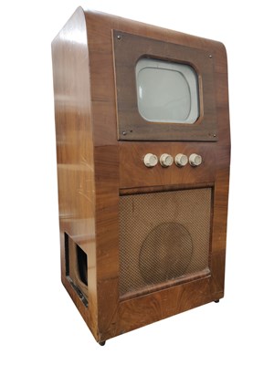 Lot 59 - VINTAGE MID CENTURY TELEVISION IN WOODEN STANDING CASE