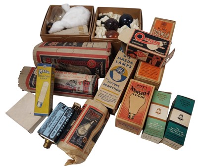 Lot 72 - COLLECTION OF VINTAGE BOXED LIGHT BULBS LAMPS