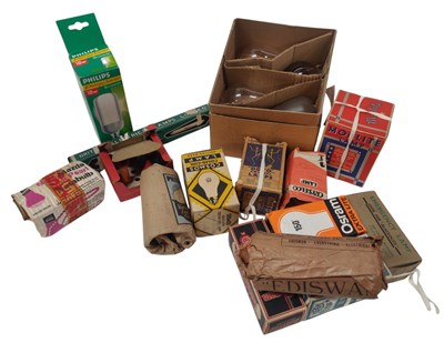 Lot 91 - COLLECTION OF VINTAGE BOXED LIGHT BULBS LAMPS