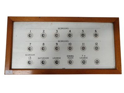 Lot 10 - GENT OF LEICESTER SERVANTS CALL BOARD BUTLER'S INDICATOR