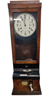 Lot 40 - EARLY 20TH CENTURY INTERNATIONAL TIME COMPANY NY TIME CLOCK