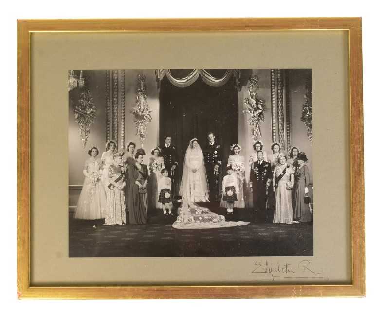 Lot 15 - QUEEN ELIZABETH THE QUEEN MOTHER (1900-2002) - AUTOGRAPHED OFFICIAL WEDDING PHOTOGRAPH