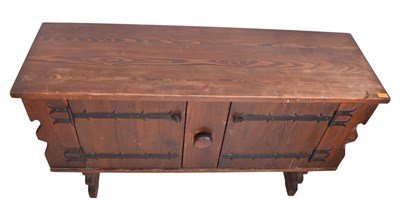 Lot 362 - BRUTALIST 1950S MID CENTURY OAK SIDEBOARD IN THE STYLE OF CHARLES FLANDERS