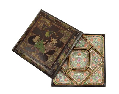 Lot 67 - A 20TH CHINESE FAMILLE ROSE SWEETMEAT DISH SET 清末民初广彩描金花卉托盘一套
