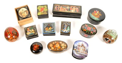 Lot 348 - COLLECTION OF 20TH CENTURY RUSSIAN KHOLOUI LACQUER TRINKET BOXES