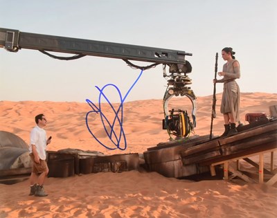 Lot 14 - STAR WARS - JJ ABRAMS - DIRECTOR - SIGNED 8X10" PHOTO - ACOA