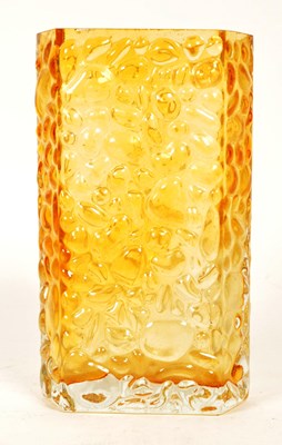 Lot 180 - VINTAGE 20TH CENTURY STUDIO ART GLASS VASE