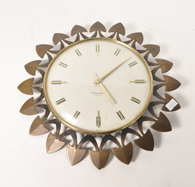 Lot 358 - WESTCLOX MID CENTURY RETRO SUNBURST WALL CLOCK