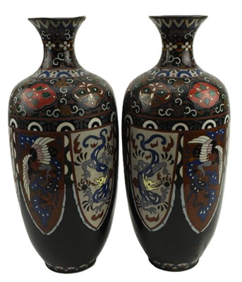 Lot 178 - PAIR OF 19TH CENTURY JAPANESE CLOISONNE VASES 19世纪掐丝珐琅花瓶一对