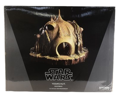 Lot 50 - STAR WARS - SIDESHOW COLLECTIBLES - YODA'S HUT 1/6 SCALE