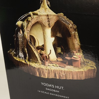 Lot 50 - STAR WARS - SIDESHOW COLLECTIBLES - YODA'S HUT 1/6 SCALE