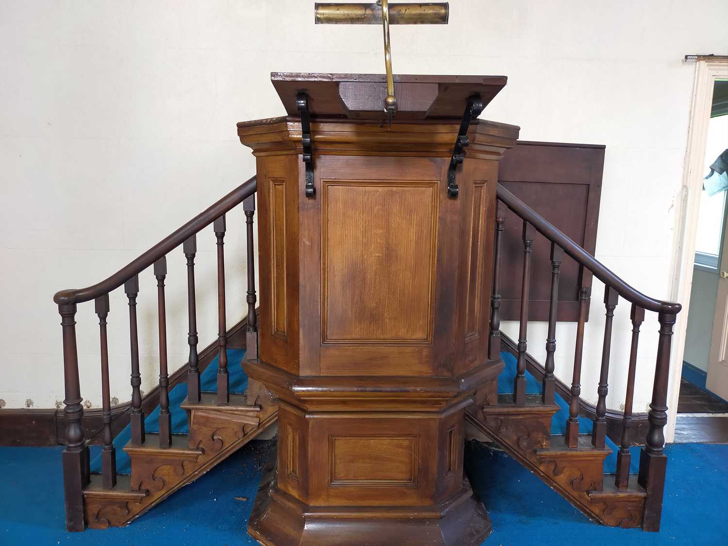 Lot 721 - 19TH CENTURY VICTORIAN CHURCH CHAPEL PULPIT