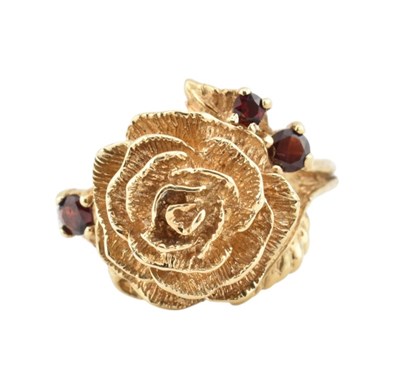 Lot 535 - HALLMARKED 9CT GOLD & GARNET ROSE RING