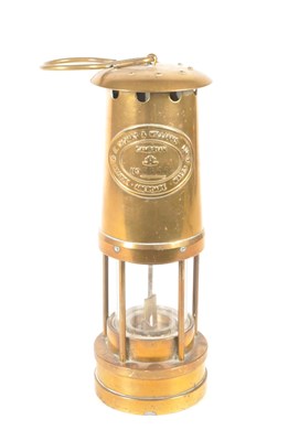Lot 232 - E THOMAS & WILLIAMS - EARLY 20TH CENTURY BRASS CAMBRIAN MINERS LAMP