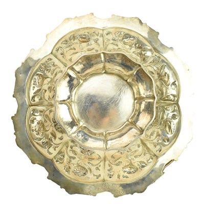 Lot 1 - 19TH CENTURY WILLIAM IV HALLMARKED SILVER FRUIT BASKET, LONDON