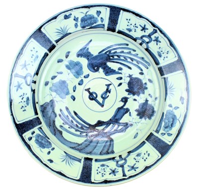 Lot 50 - 17TH CENTURY LARGE JAPANESE ARITA BLUE AND WHITE 'VOC' CHARGER