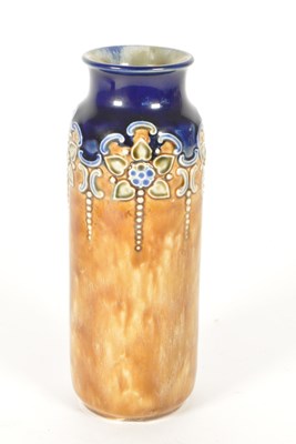 Lot 18 - ROYAL DOULTON - EARLY 20TH CENTURY LAMBETH STONEWARE VASE