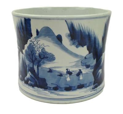 Lot 68 - BLUE AND WHITE FIGURINE BRUSH POT BITONG 康熙款 青花山水人物笔筒