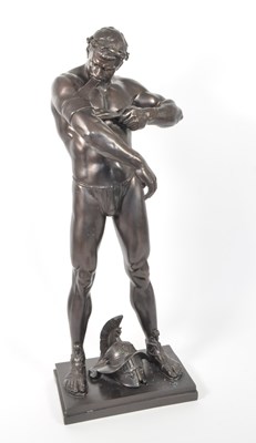 Lot 226 - 1987 VINTAGE BRONZED RESIN ROMAN GLADIATOR SCULPTURE