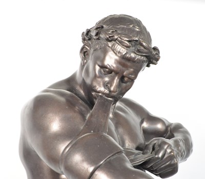 Lot 226 - 1987 VINTAGE BRONZED RESIN ROMAN GLADIATOR SCULPTURE
