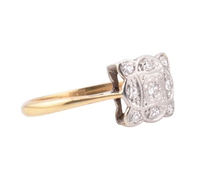 Lot 78 - A 9CT GOLD RING WITH DIAMOND?