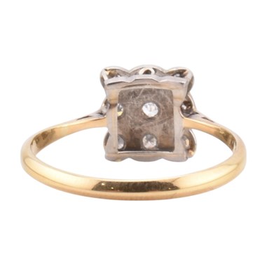 Lot 78 - A 9CT GOLD RING WITH DIAMOND?