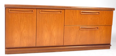 Lot 615 - MEREDEW FURNITURE - MID CENTURY VINTAGE TEAK SIDEBOARD CREDENZA