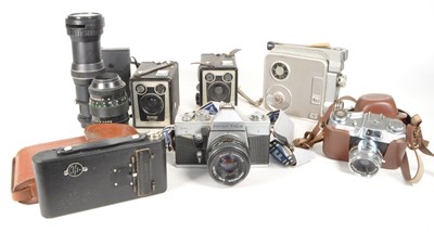 Lot 282 - COLLECTION OF MID 20TH CENTURY CAMERAS