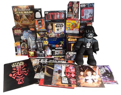 Lot 36 - STAR WARS - LARGE COLLECTION OF ASSORTED MEMORABILIA