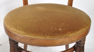 Lot 565 - DINETTE MID CENTURY SET OF EIGHT THONET STYLE BENTWOOD CHAIRS