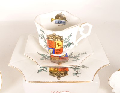 Lot 52 - COLLECTION OF 19TH / EARLY 20TH CENTURY CHINA AND CERAMIC PIECES